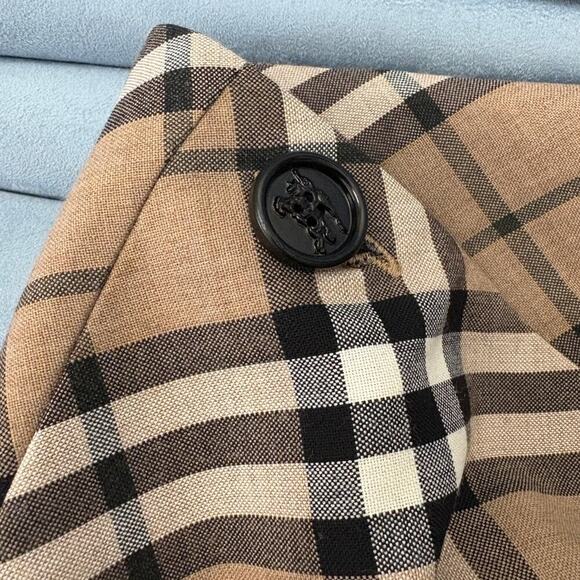 Burberry Tan Plaid rock Women's Skirt NWT 8 - Picture 5 of 9